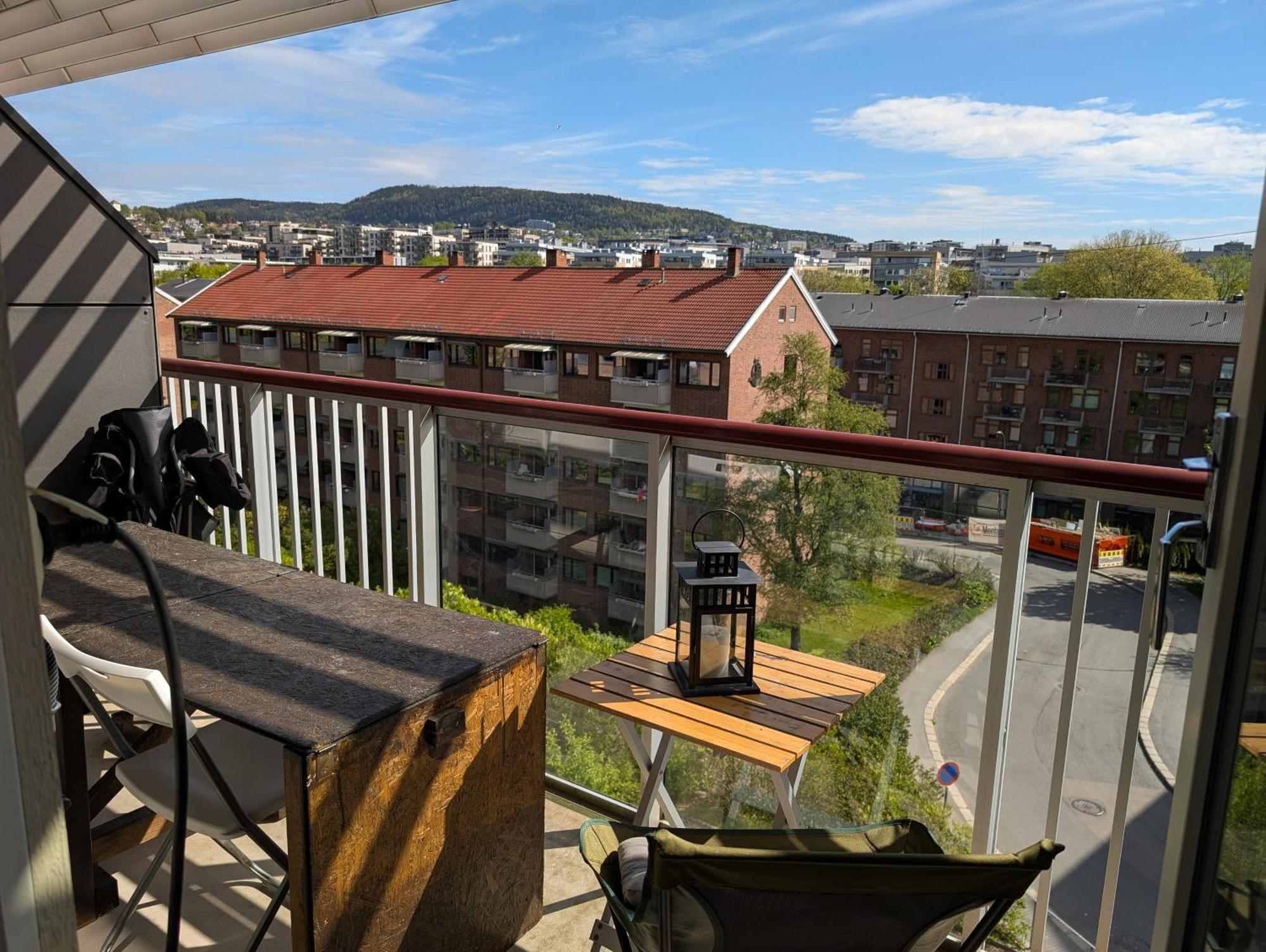 Spacious And Cozy Study Apartment With Balcony ออสโล ภายนอก รูปภาพ